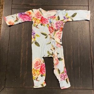 Posh peanut country rose romper